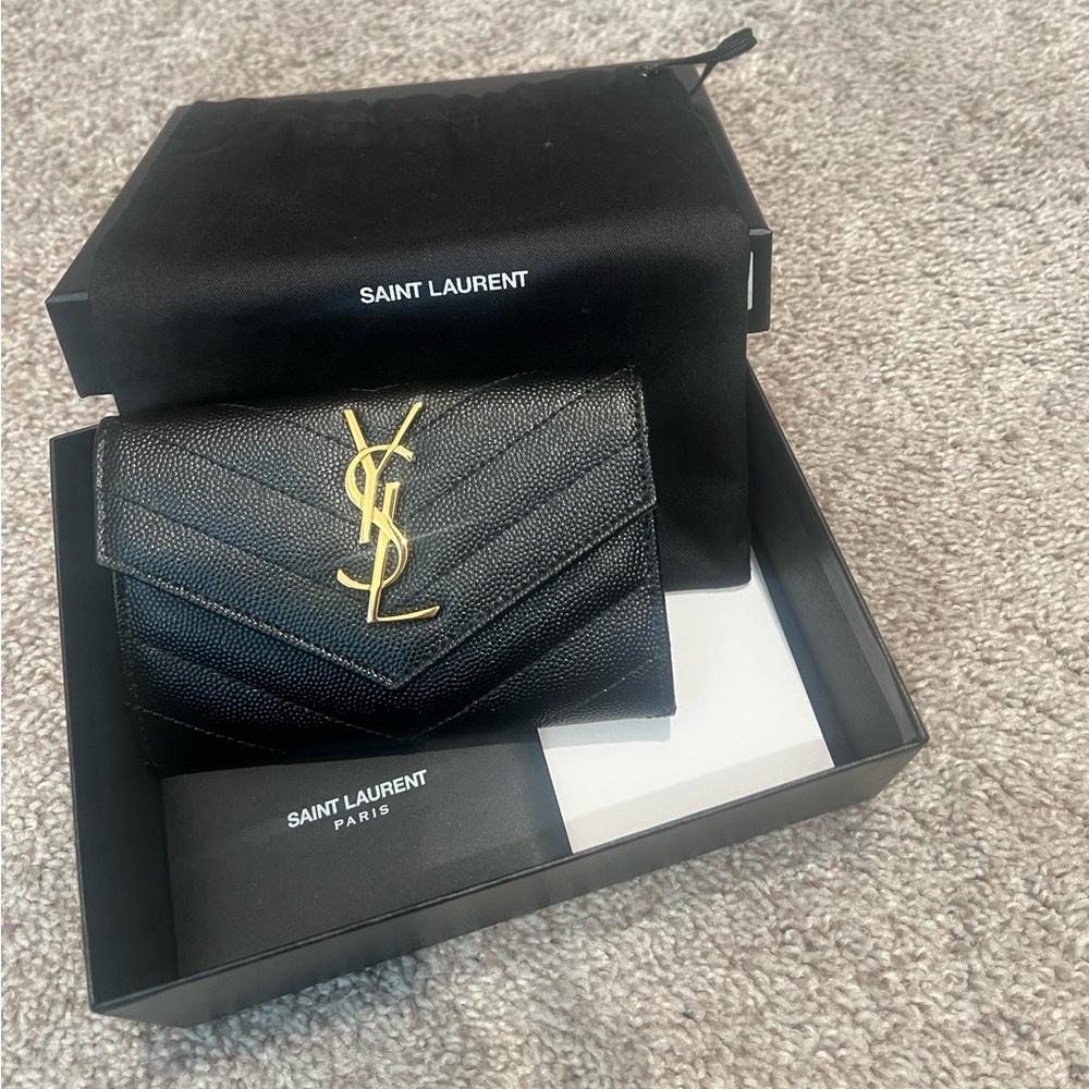 YSL Small Grain de Poudre Envelope Wallet